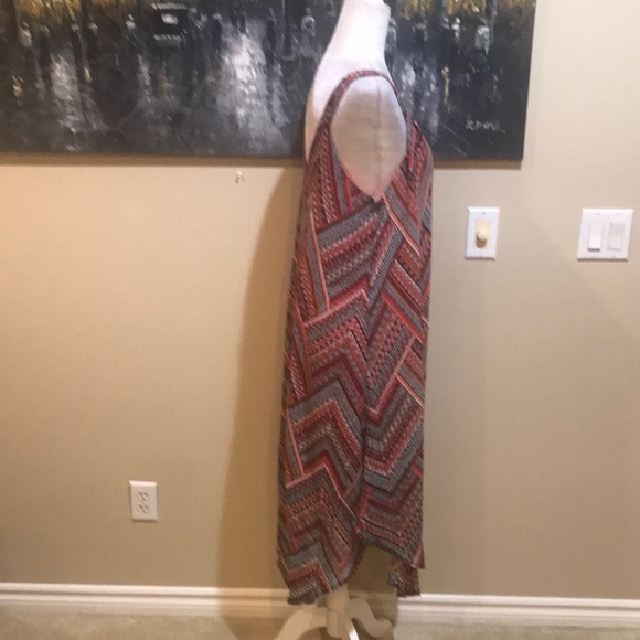 Chevron Patterned Sheer fully Lined Sleeveless Fish Tail Dress-Size L - Picture 4 of 12
